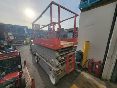 USED 2008 SKYJACK SJ3 4632