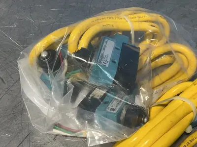 Used LR IEC 6094751 Relays & Switches Ohio US | HGR 24 #1324398