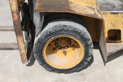 Hyster H80XL 8,000 lbs Cap Forklift (LOCATION: Schertz, TX)