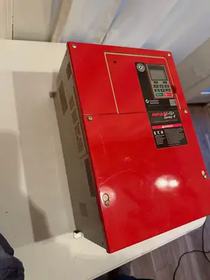USED YASKAWA CIMR-AU4A0072AAA