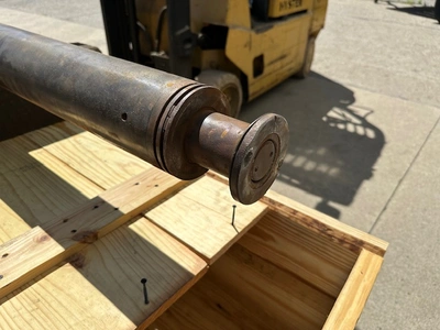 USED HEALD RED HEAD SPINDLES