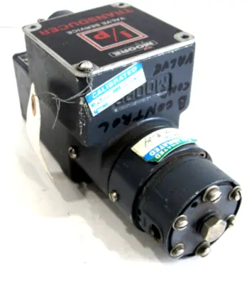 USED MOORE 771-8BNF2 TRANSDUCER INPUT 4-20 77A8BNF2