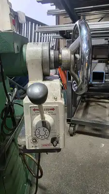Used GRIZZLY A1SA Vertical Mills Ontario CA | Avo's Machinery Equipment Inc. #1368341