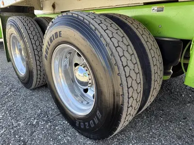 USED 2020 PETERBILT 567