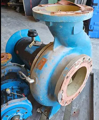 USED 1993 GOULDS 3196XL