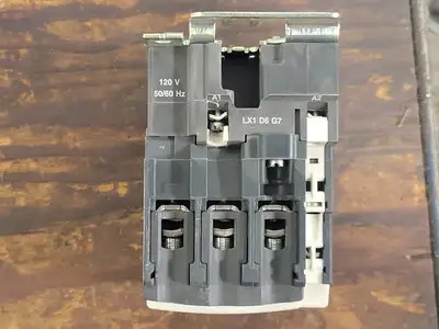 USED SCHNEIDER ELECTRIC LC1D50G7