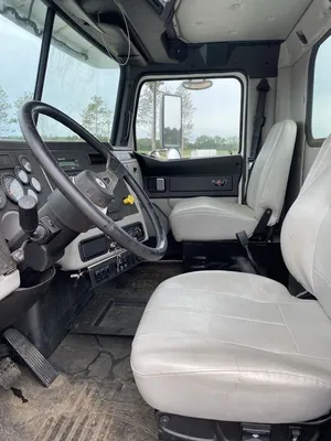 Used 2017 WESTERN STAR W4700SB SEPTIC VACUUM TANK Septic/Sewer/Vacuum Trucks Minnesota US | Carco Truck & Equipment #1514281
