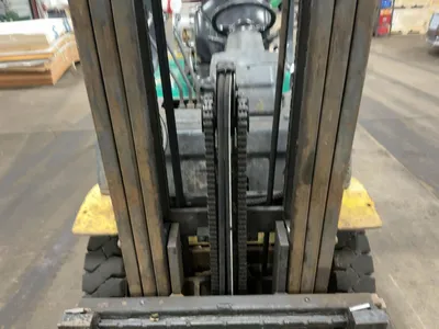 USED 2010 KOMATSU FG25T-16