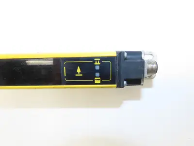 Schmersal SLC440-ER-0890-14-01 Safety Light Curtain Transmitter & Receiver Set