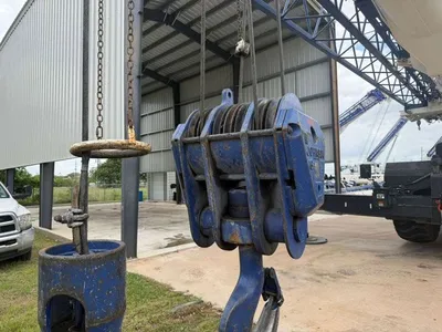 2012 Tadano GR-1000XL