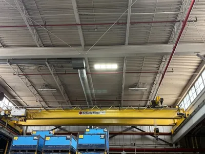 R & M Spacemaster 2000 Bridge Cranes | ListingHippo (1)