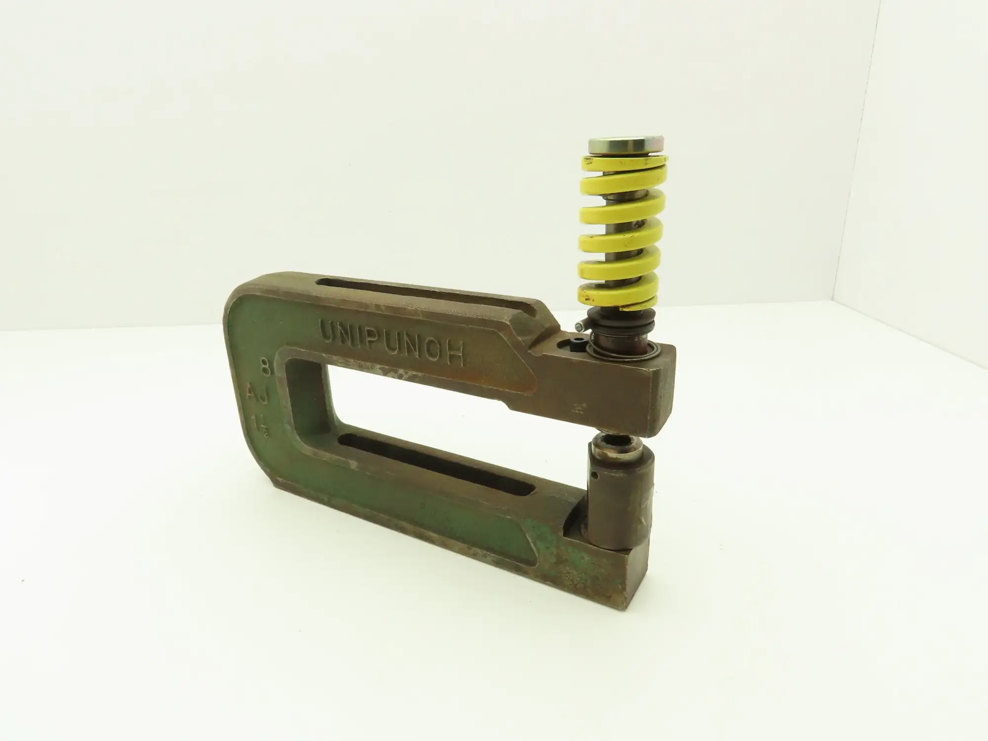 Unipunch 8AJ-1-1/2 Press Brake Punch C Frame 0.65" Circle 8" Throat 1-1/2" W