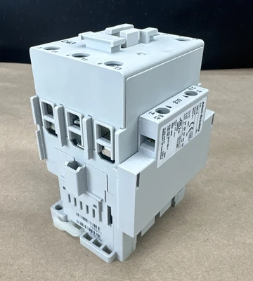NEW Allen-Bradley 100-C43D10