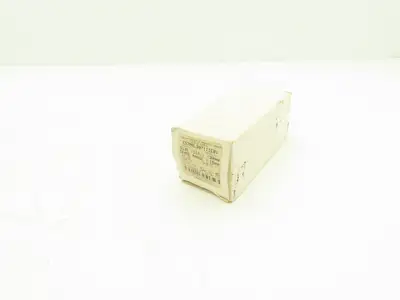 Cutler Hammer E57MBL30T111EB1 Proximity Sensor 30mm Dia 10-50VDC Range 15mm