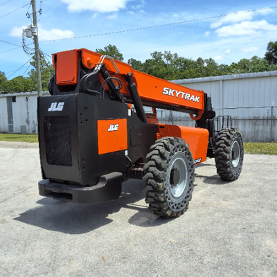 USED 2017 Skytrak 6042