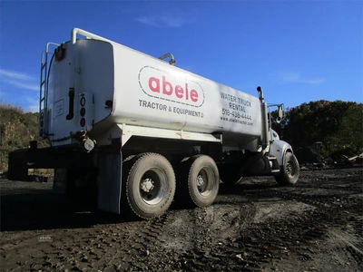 Used 2007 PETERBILT 340 Water Trucks | Abele Tractor #1343008