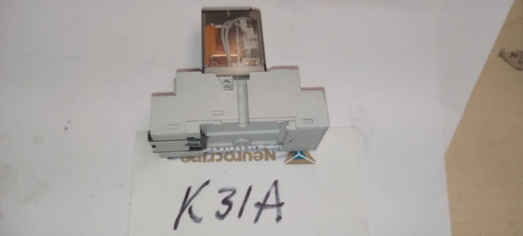 Used Allen-Bradley 700-HN103 + 700-HC14A1 Relays & Switches Arizona US | ASSET CONVERSION SPECIALISTS, INC. #320054