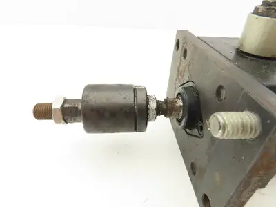 Numatics F1EQM-08A1D-AAA2 Pneumatic Air Cylinder 2.5" Bore x 8" Stroke 5/8" Rod