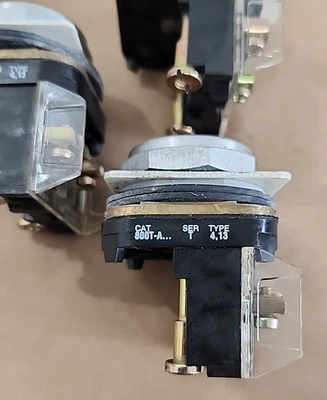 USED Allen-Bradley 800T-A