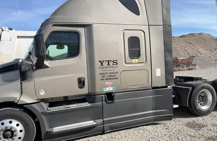 Used FREIGHTLINER CASCADIA (PT126 Conventional trucks Illinois US | Mitsubishi HC Capital America #1362647