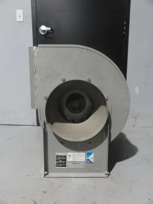USED GREENHECK SWB-212-3-CW-TH-X