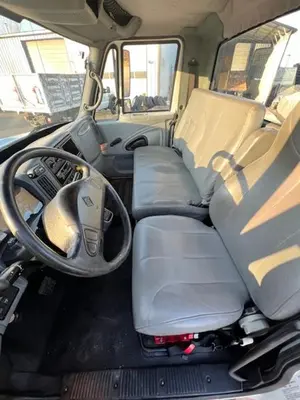 Used 2007 INTERNATIONAL DURASTAR 4400 Cab Chassis trucks Washington US | Puget Sound Truck Sales #1546530