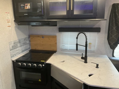 Used 2022 CHEROKEE 274AK Campers, Caravans, Motorhomes Michigan US | Miedema Asset Management Group #1330197