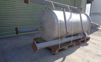 1,250L S/S Vert Enc Mixer Tank 1.1 kw