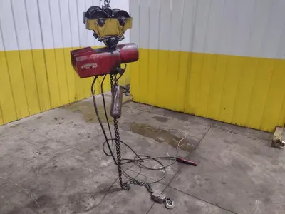 2 TON DAYTON MOTORIZED CHAIN HOIST: YOBRO 24665