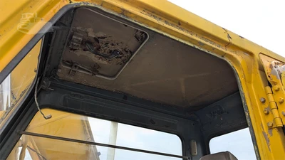 USED 1988 DEERE 490D