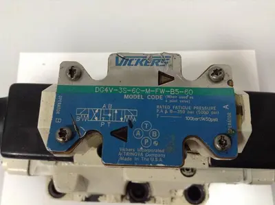 USED VICKERS DG5S8OCEMFWB530