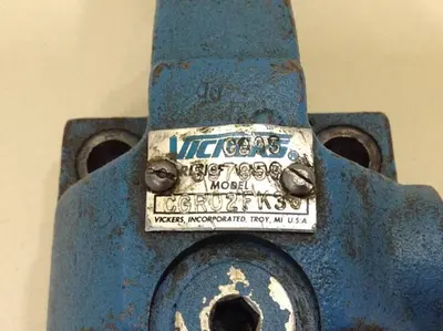 USED SPERRY VICKERS CGR02FK30