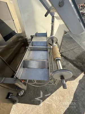 Used UNIVERSAL PACK _UNKNOWN_ Vertical Form Fill Sealing Machines (VFFS) California US | Star Industries #1254410