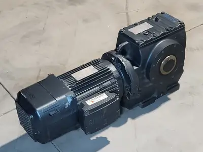 USED SEW-EURODRIVE SA77/T DRN90L4