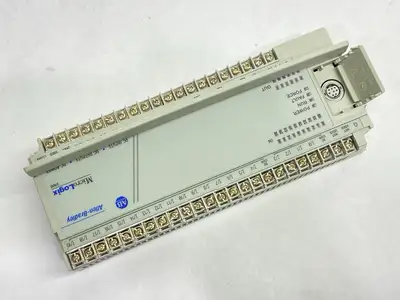USED ALLEN BRADLEY SER E MICROLOGIX 1000 32 POINT CONTROLLER BROKEN COVER