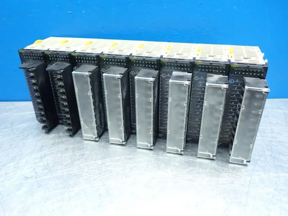 USED OMRON CJ1WOD212