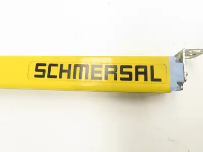 Schmersal SLC440COM-ER-0890-14 Safety Light Curtain Receiver