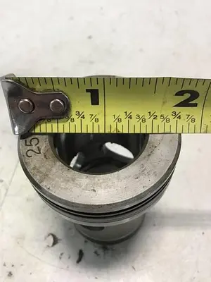 USED VICKERS 25-D10-30