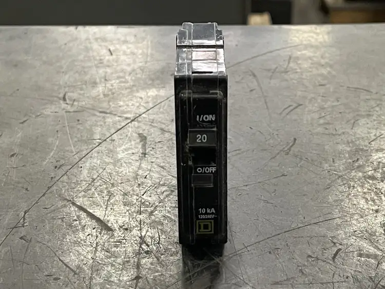 Used SQUARE D QO120 Switchgears British Columbia CA | Lenmark #241143
