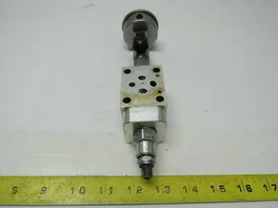 Sun Hydraulics EBP Sandwich Body Aluminum Hydraulic Manifold W/0-1500 Bar Gauge