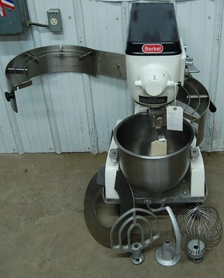 142-0849 Berkel Blakeslee 20 Qt Mixer w/ Bowl, Wire Whip, Flat Beater, & Hook