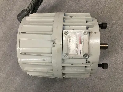 USED PARVEX MOTEUR AXEM MC 13 S