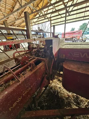 NEW HOLLAND 273 BALER | Iron Listing (13)