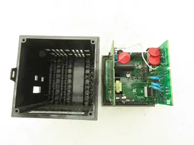 Honeywell UDC2500 Digital Temperature Controller DC2500-E0-0L00-200-10000-E0-0