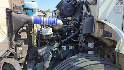 USED 2021 PETERBILT 330