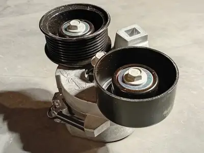 NEW FORD F8UZ-6B209-CA