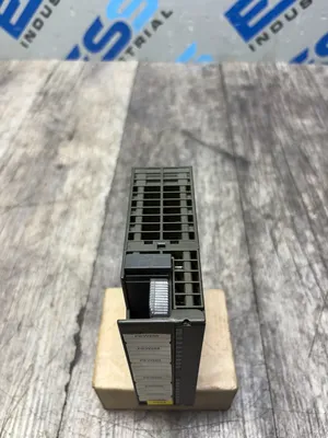 USED SIEMENS 6ES7 334-0CE01-0AA0