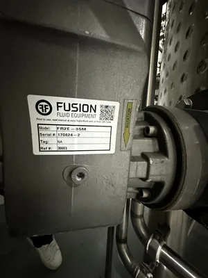 2500 Gallon Tank – 2 of 3