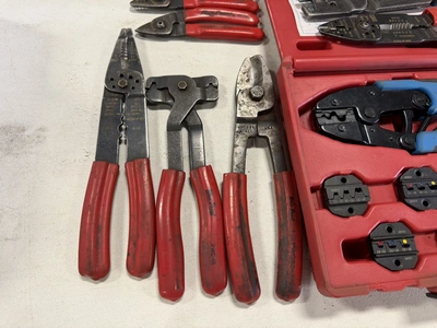 Used _UNKNOWN_ _UNKNOWN_ Wire Crimpers Michigan US | Miedema Asset Management Group #1372010