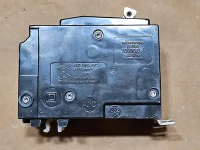 USED SQUARE D QOB3100